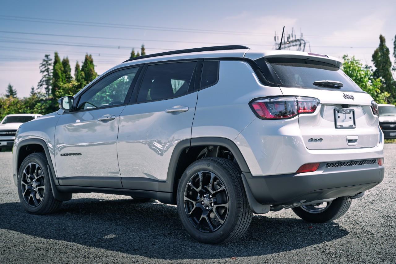 2025 Jeep Compass Altitude S626330