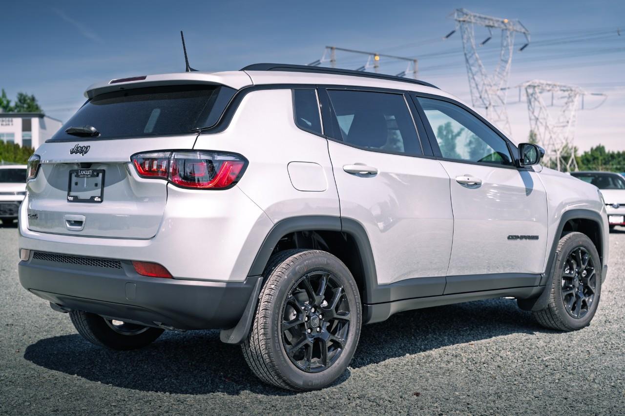 2025 Jeep Compass Altitude S626330