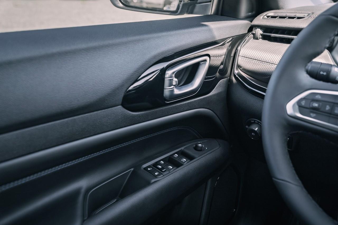 2025 Jeep Compass Altitude S626330