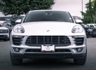 2017 Porsche Macan  LC2702A