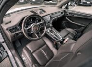 2017 Porsche Macan  LC2702A