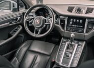 2017 Porsche Macan  LC2702A