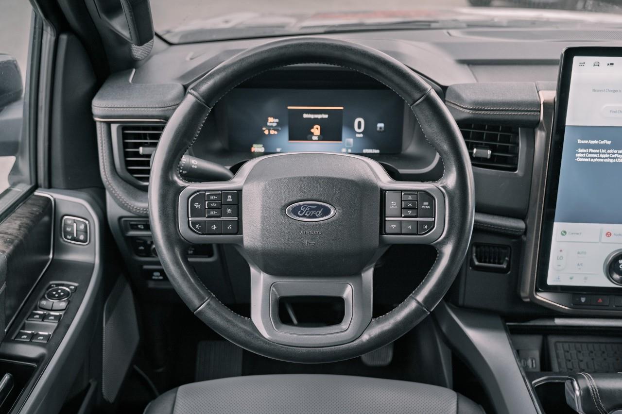 2023 Ford F-150 Lightning Pro LC2705