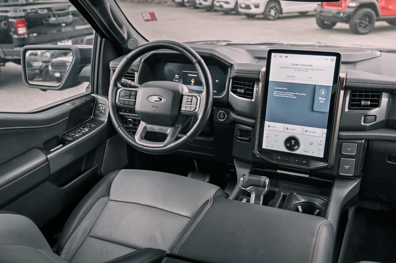 2023 Ford F-150 Lightning Pro LC2705