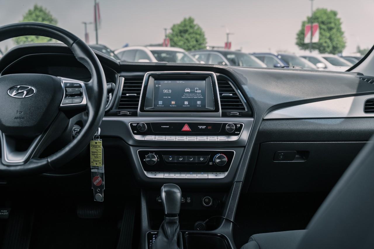 2018 Hyundai Sonata GL LC2595A