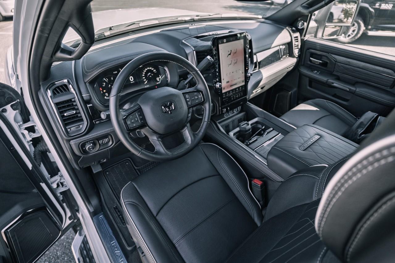 2025 RAM 3500 Limited S544757