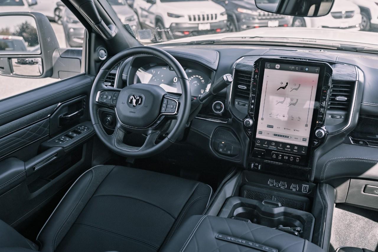 2025 RAM 3500 Limited S544757