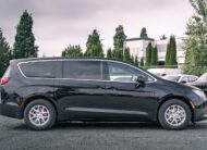 2026 Chrysler Pacifica Select T158117