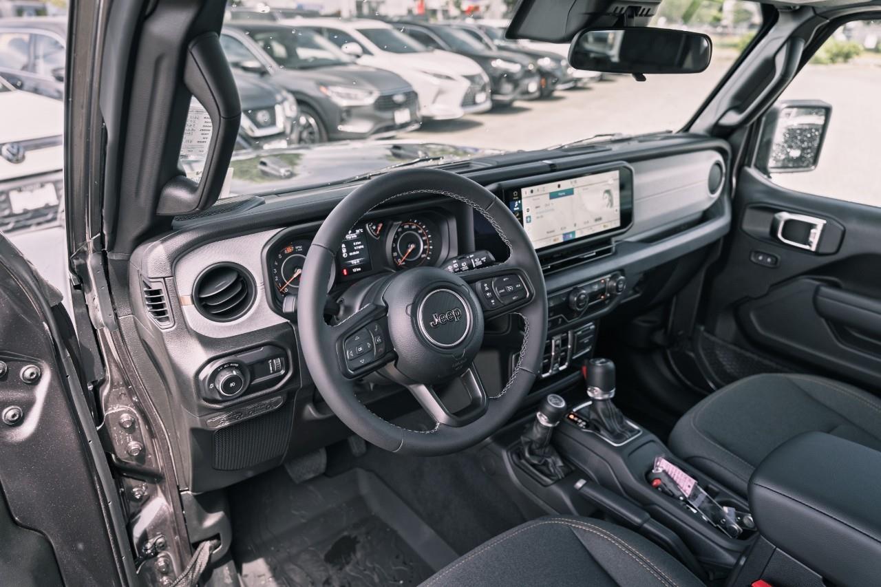 2025 Jeep Wrangler Sport S610399