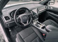 2020 Jeep Grand Cherokee Laredo LC2674