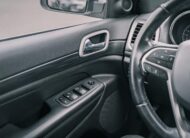 2020 Jeep Grand Cherokee Laredo LC2674