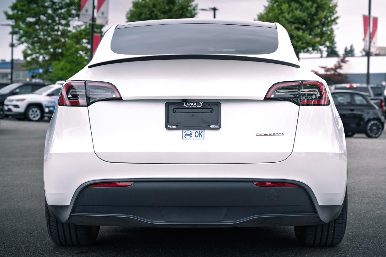 2024 Tesla Model Y Performance LC2682