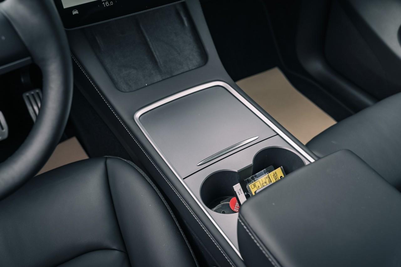 2024 Tesla Model Y Performance LC2682