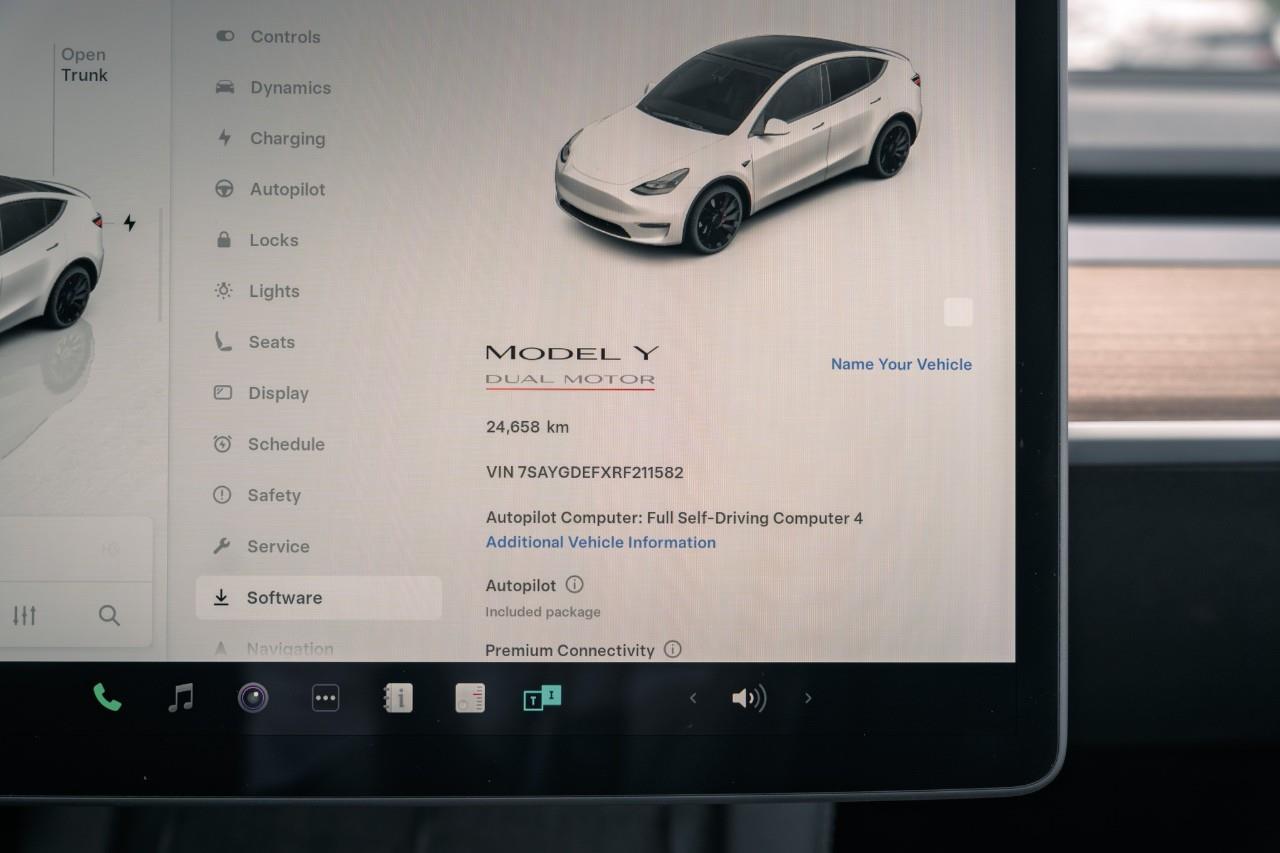 2024 Tesla Model Y Performance LC2682