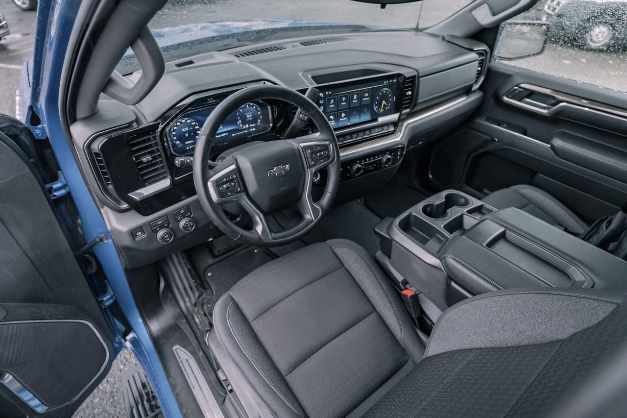 2023 Chevrolet Silverado 1500 RST LC2724