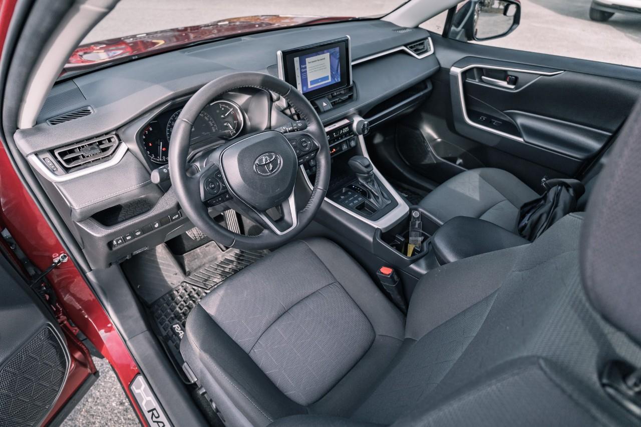 2025 Toyota RAV4 XLE S515118B
