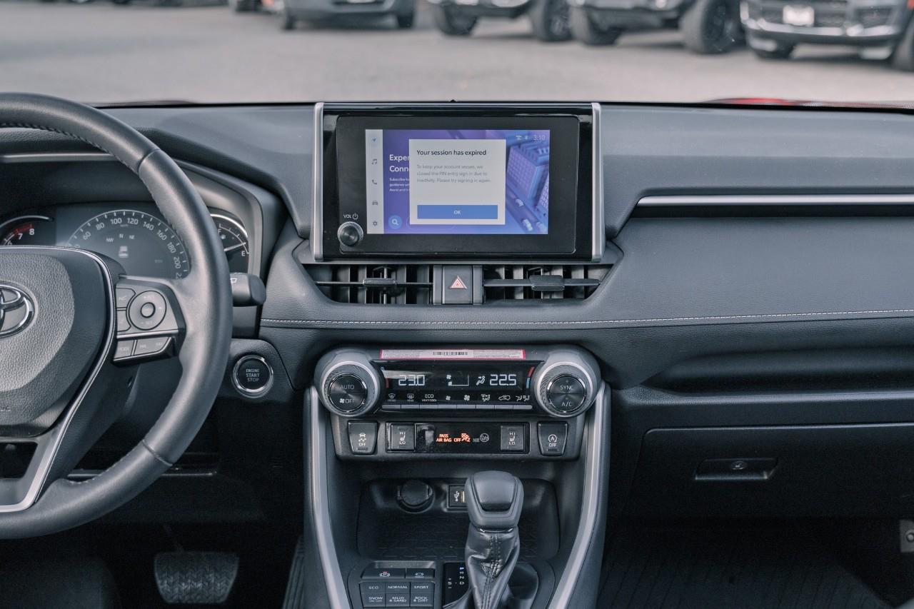 2025 Toyota RAV4 XLE S515118B