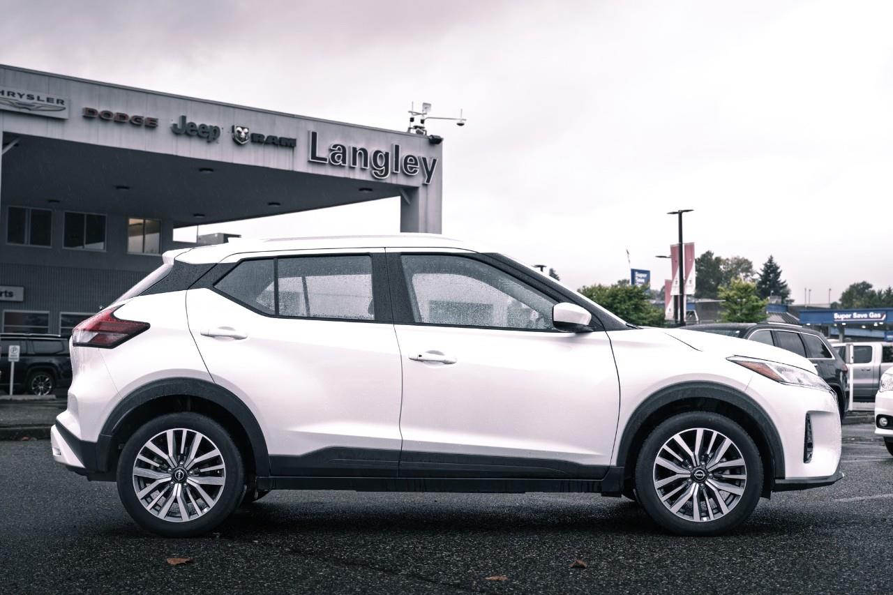 2023 Nissan Kicks SV LC2718