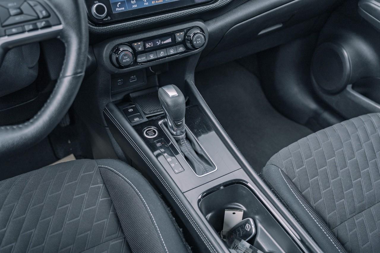 2023 Nissan Kicks SV LC2718
