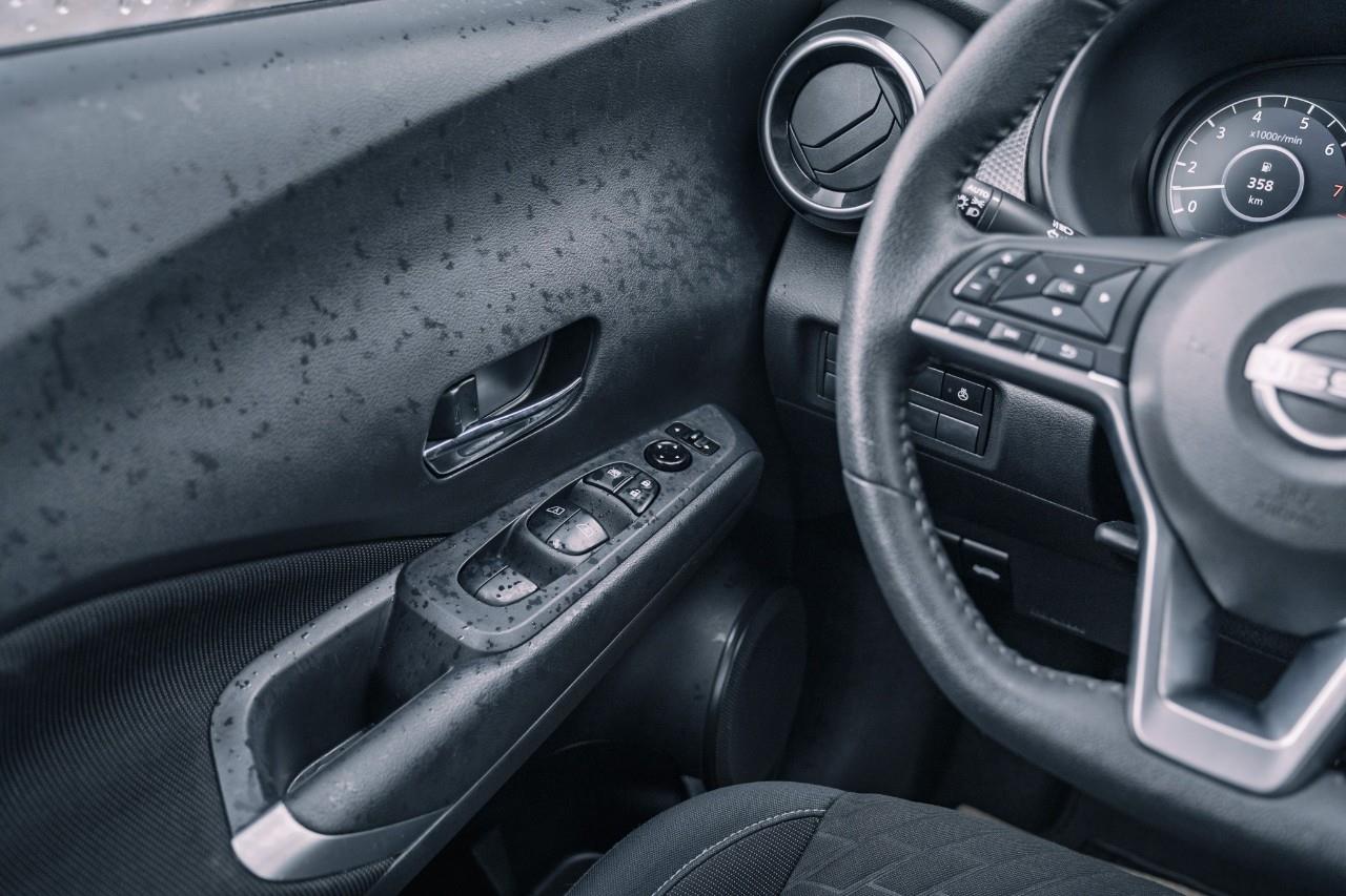 2023 Nissan Kicks SV LC2718