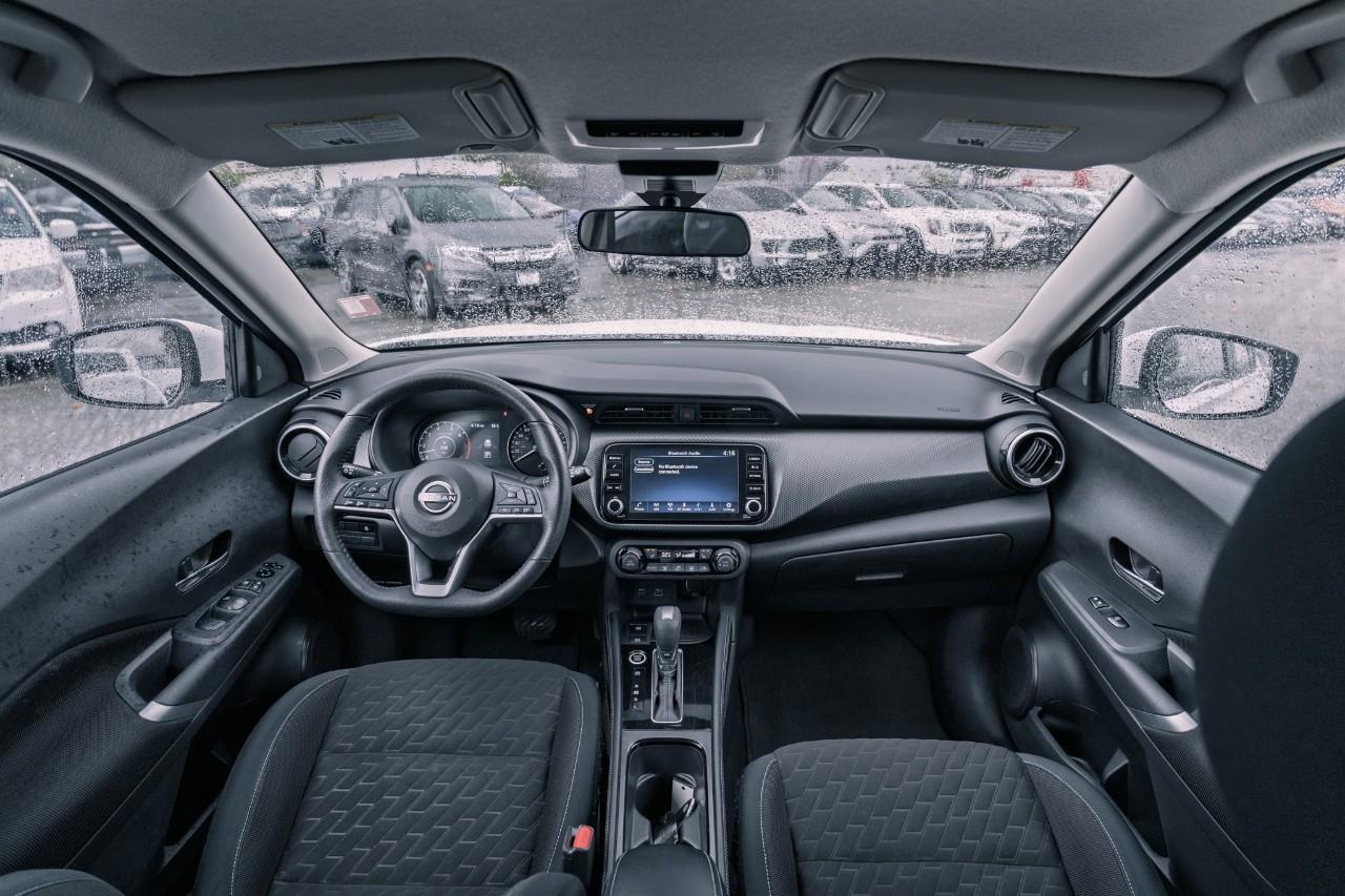 2023 Nissan Kicks SV LC2718