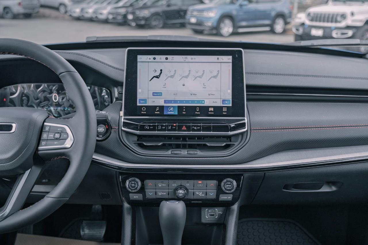 2026 Jeep Compass Trailhawk T153318