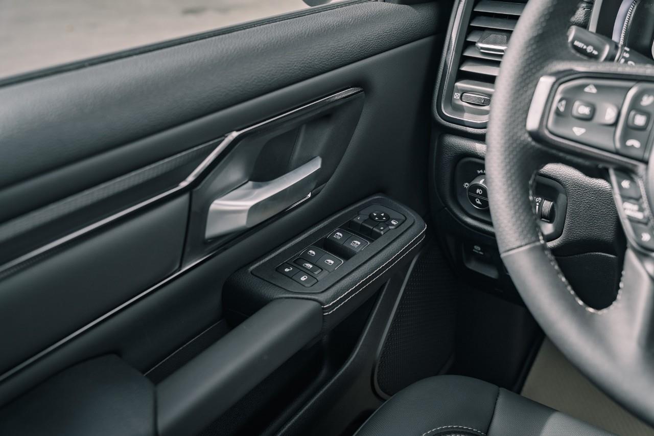 2025 RAM 1500 Sport S657369