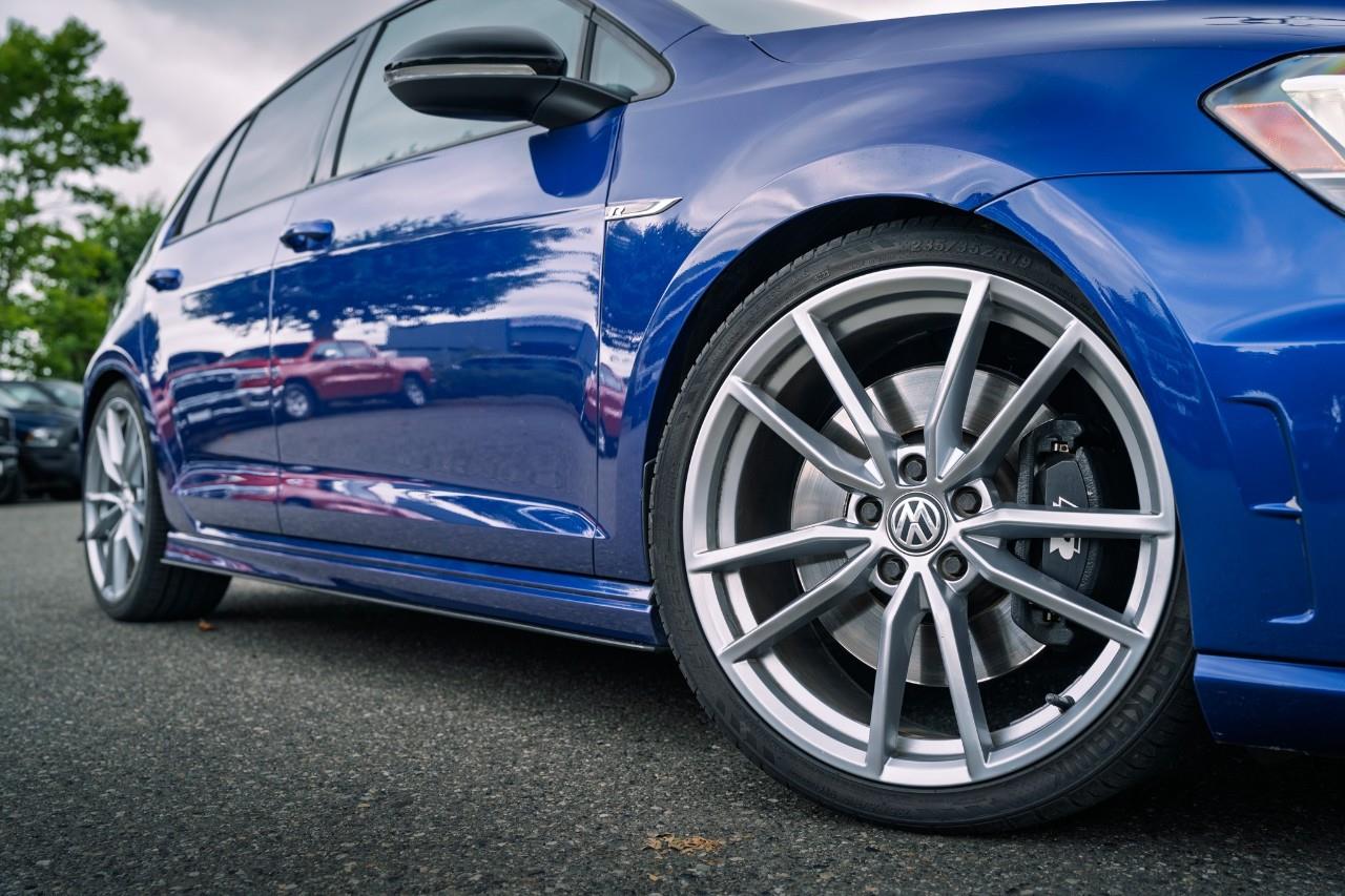 2017 Volkswagen Golf R 2.0 TSI LC2576AA