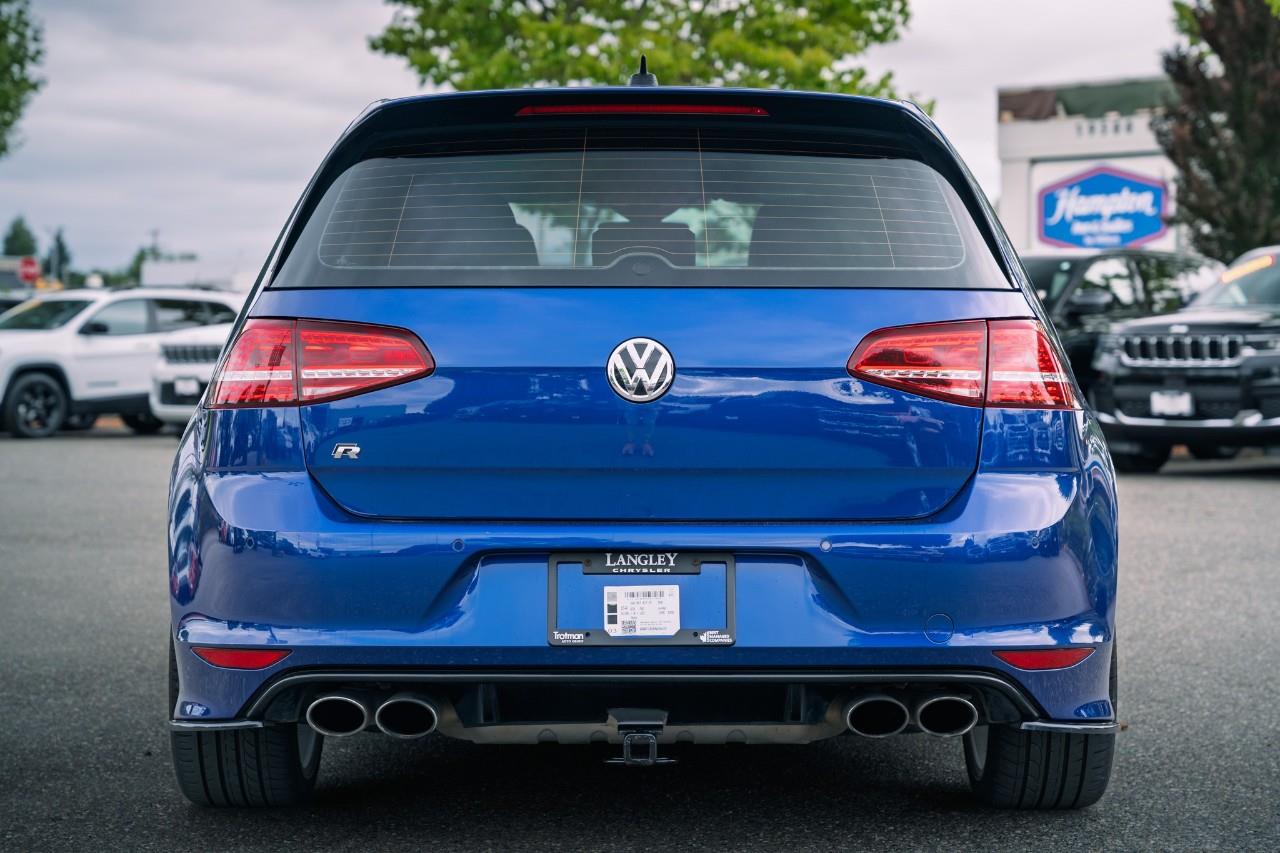 2017 Volkswagen Golf R 2.0 TSI LC2576AA