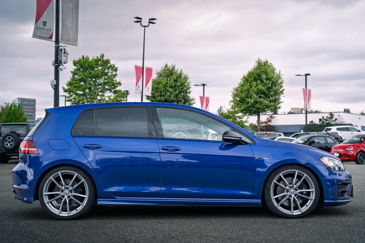 2017 Volkswagen Golf R 2.0 TSI LC2576AA