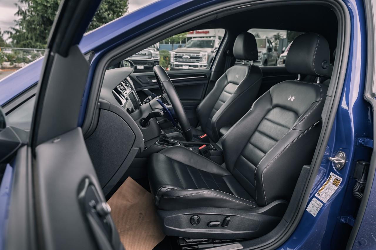 2017 Volkswagen Golf R 2.0 TSI LC2576AA