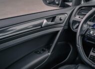 2017 Volkswagen Golf R 2.0 TSI LC2576AA