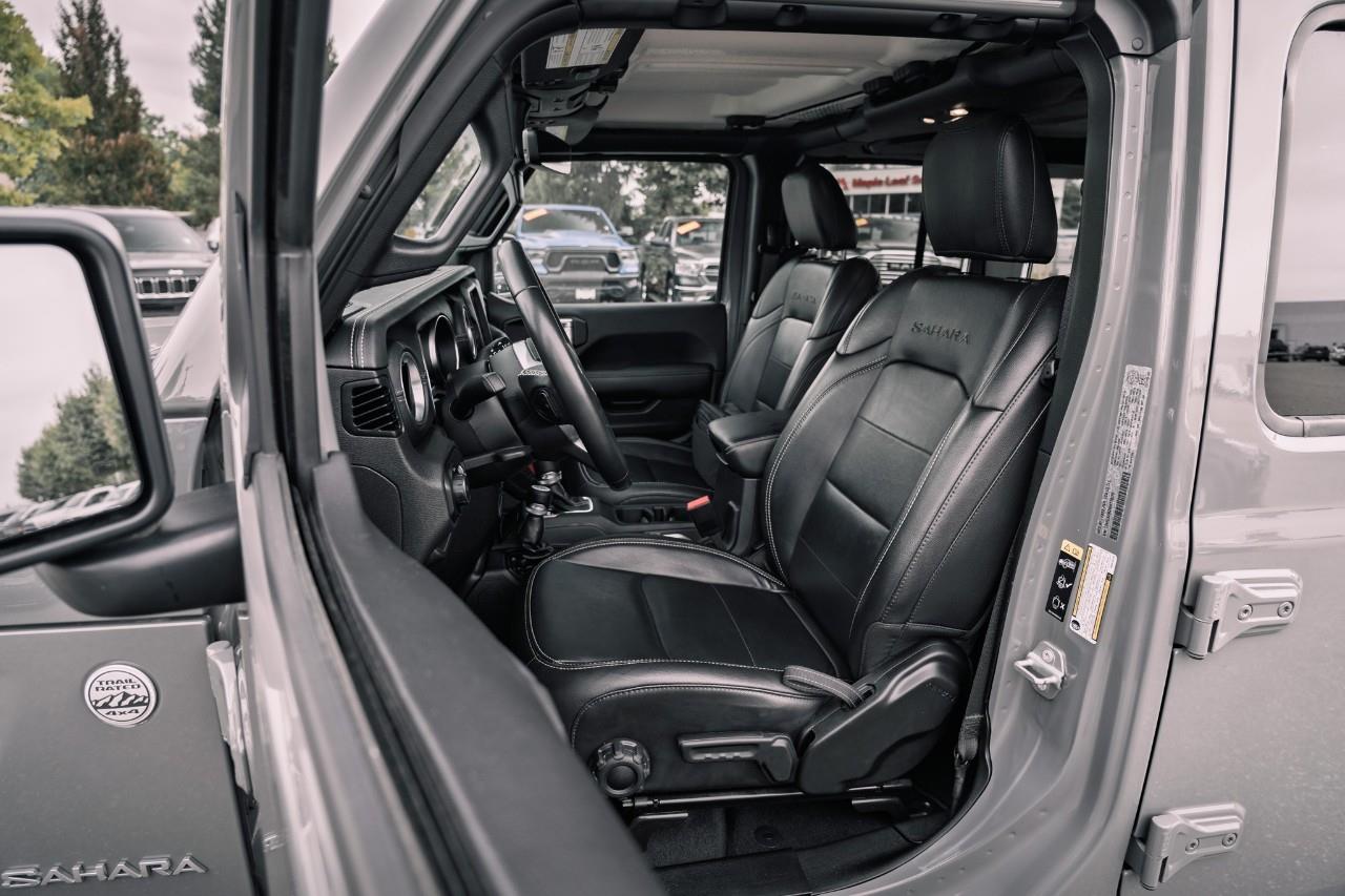 2022 Jeep Wrangler Unlimited Sahara S612720A