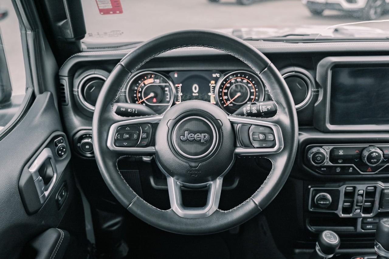 2022 Jeep Wrangler Unlimited Sahara S612720A