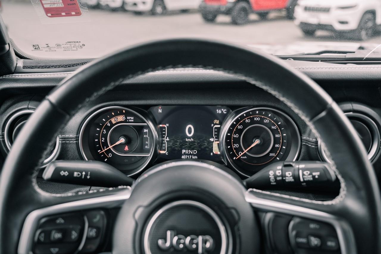 2022 Jeep Wrangler Unlimited Sahara S612720A