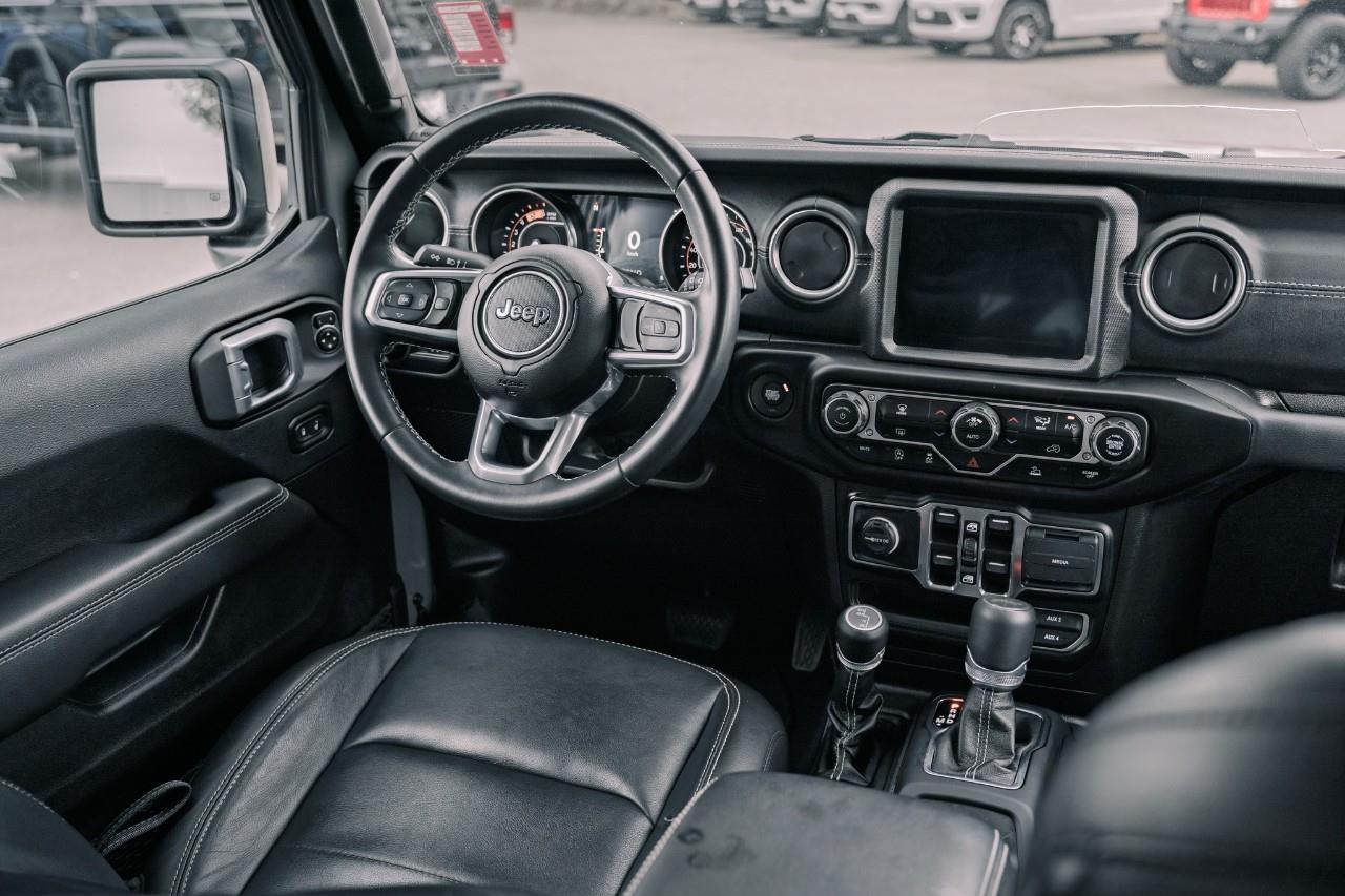 2022 Jeep Wrangler Unlimited Sahara S612720A