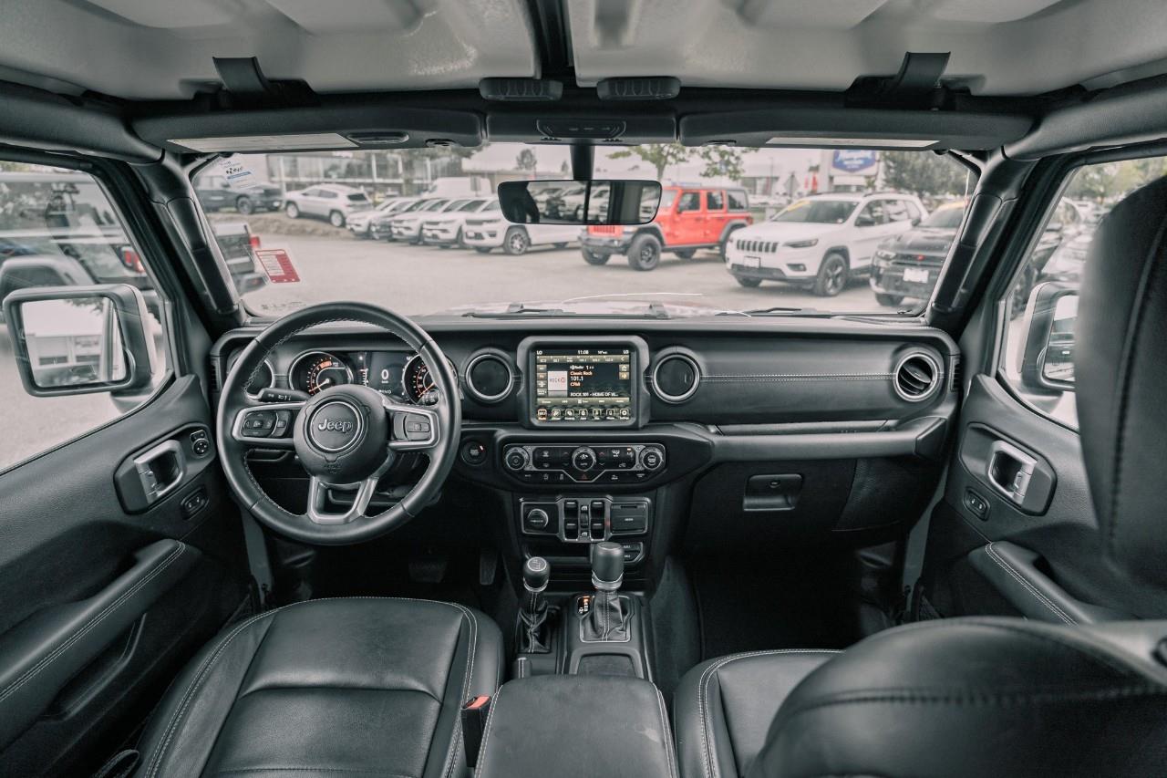 2022 Jeep Wrangler Unlimited Sahara S612720A