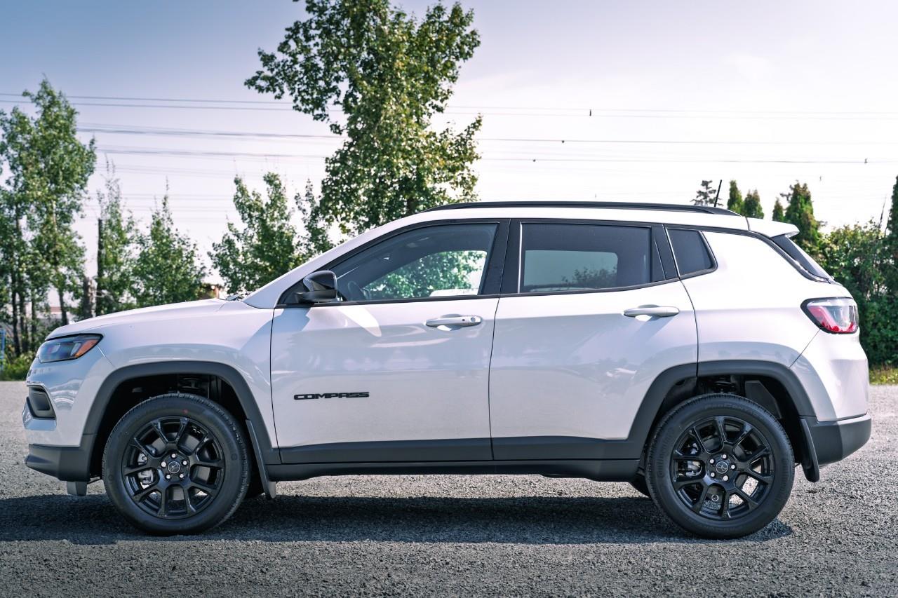 2025 Jeep Compass Altitude S626331