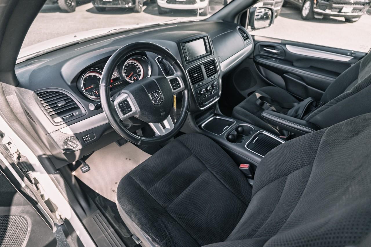 2019 Dodge Grand Caravan CVP/SXT LC2659A