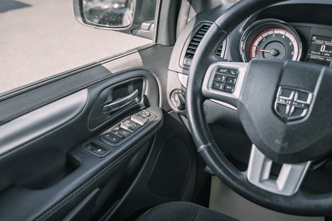 2019 Dodge Grand Caravan CVP/SXT LC2659A