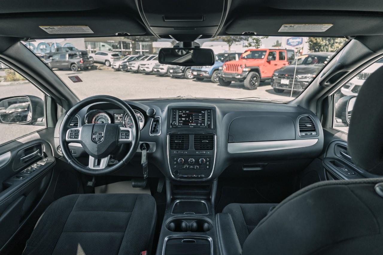 2019 Dodge Grand Caravan CVP/SXT LC2659A