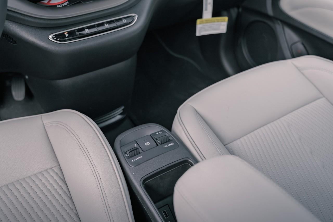 2025 Fiat 500e  S238658