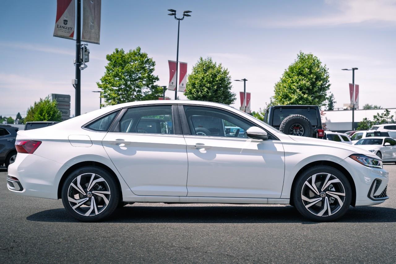 2025 Volkswagen Jetta Highline LC2670