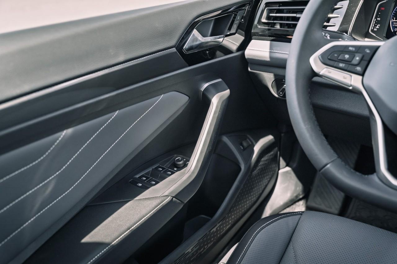 2025 Volkswagen Jetta Highline LC2670