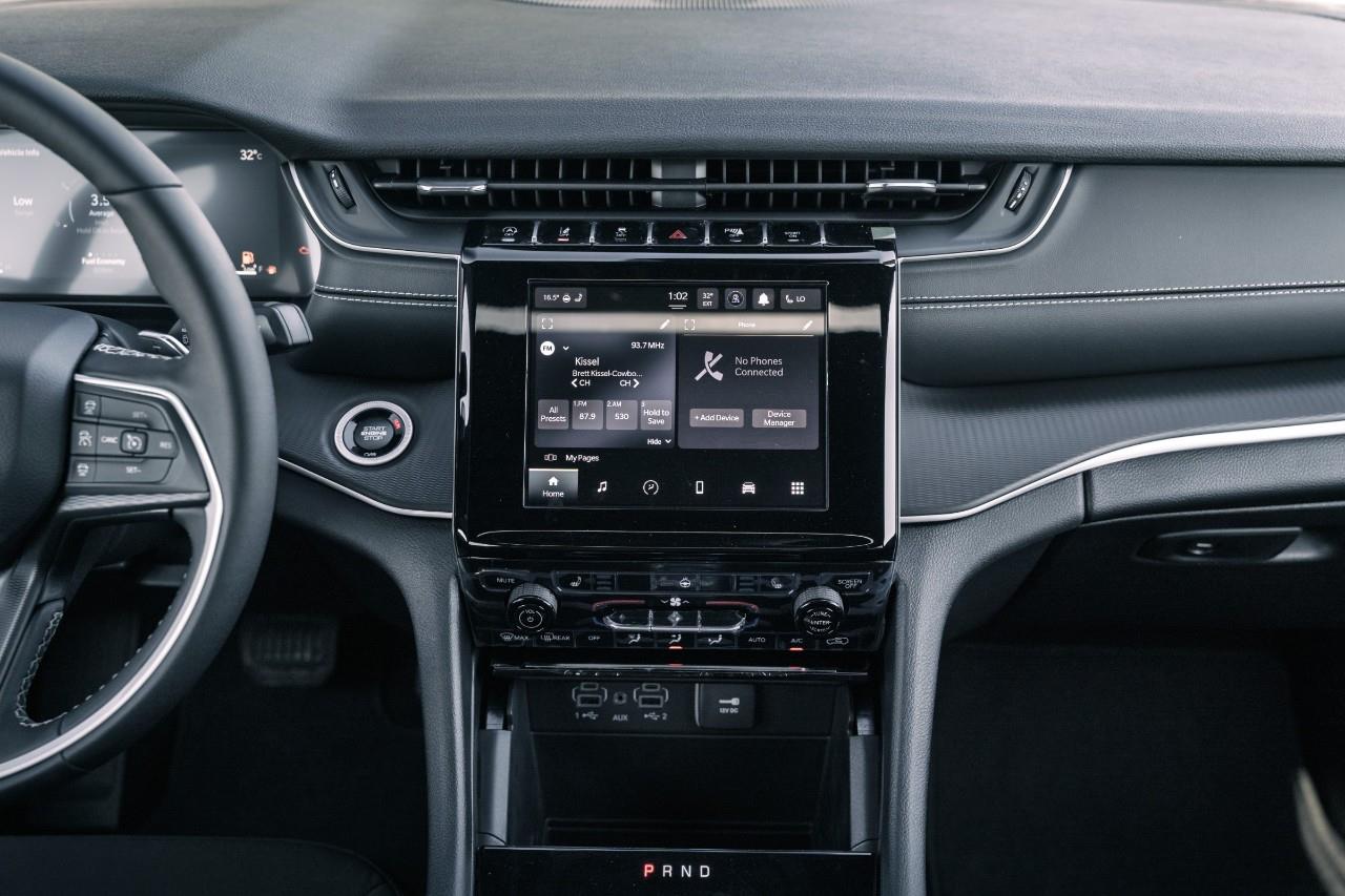 2024 Jeep Grand Cherokee L Laredo LC2655