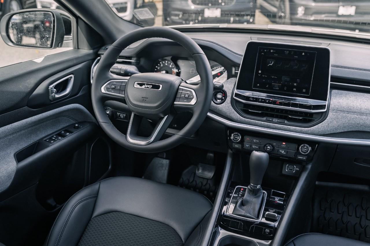 2025 Jeep Compass North S625473