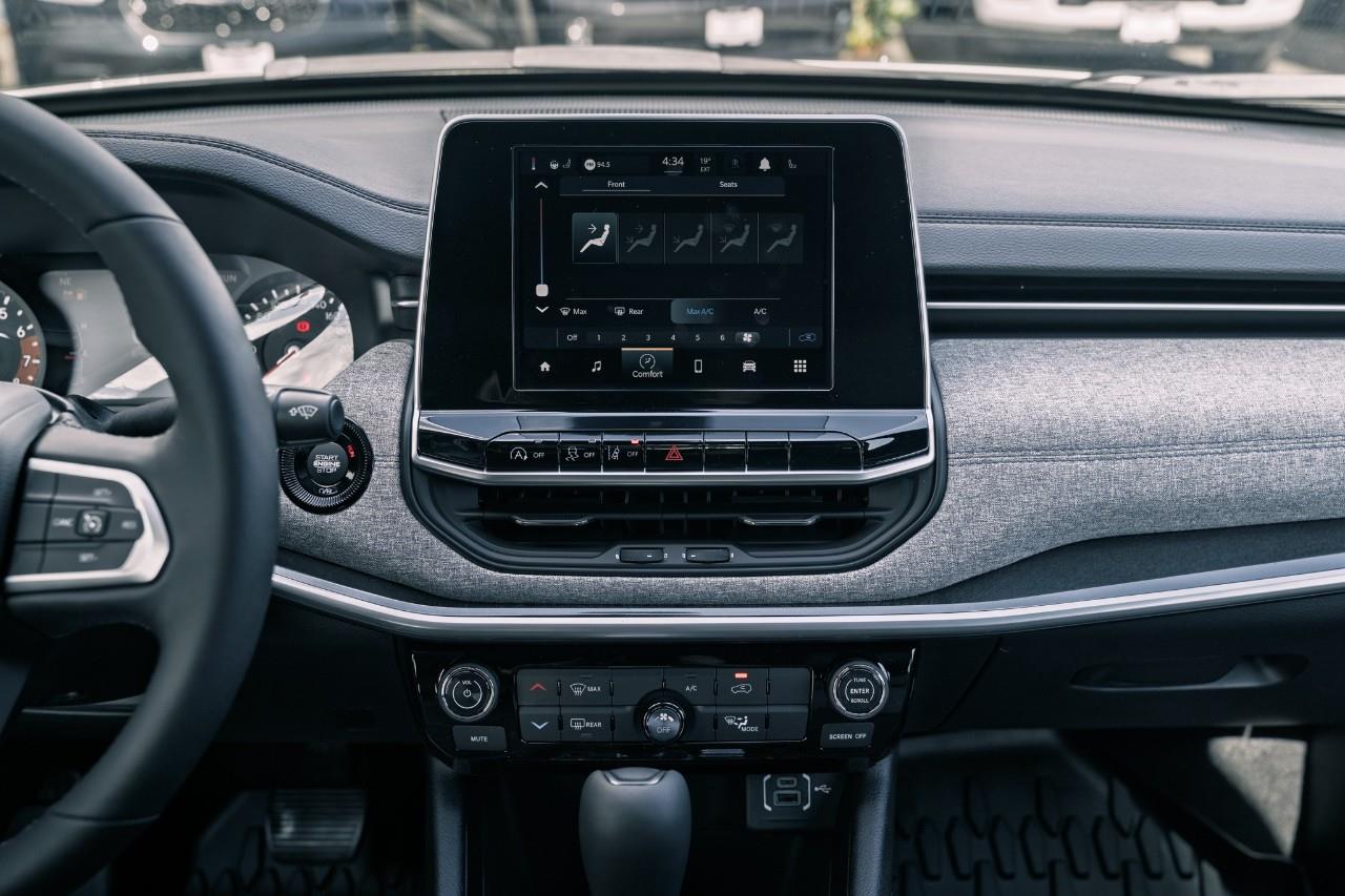 2025 Jeep Compass North S625473