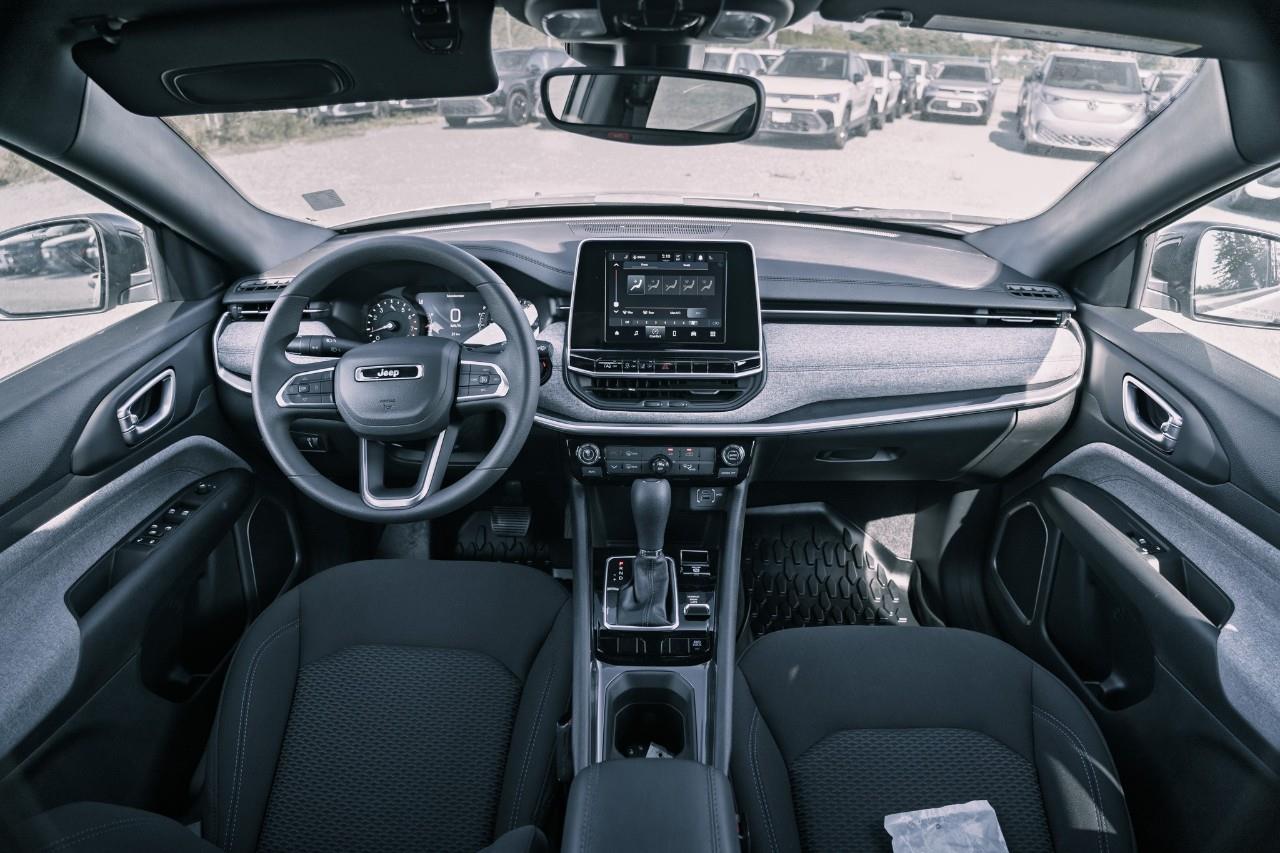 2025 Jeep Compass Sport S625364