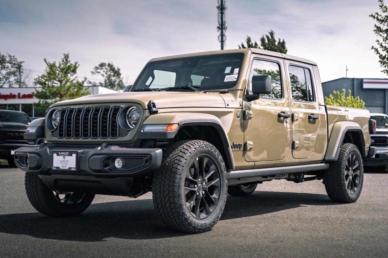 2025 Jeep Gladiator Sport S S517919