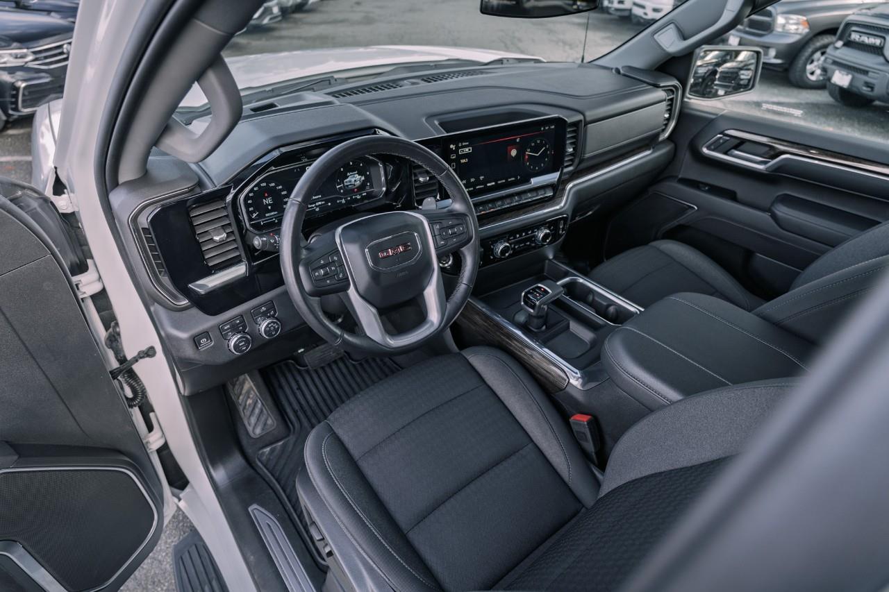 2023 GMC Sierra 1500 Elevation LC2746